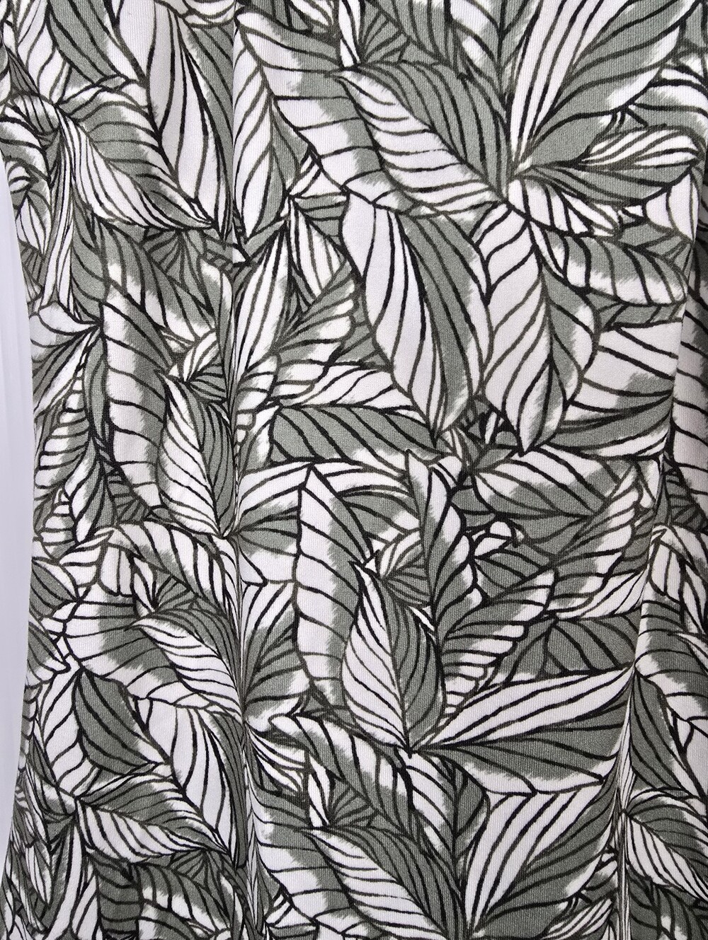 NWT Eddie Bauer Olive and White Leaf-Print Halter Mini Dress Built In Bra Size S - Picture 7 of 13
